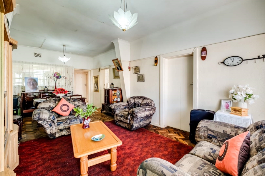 5 Bedroom Property for Sale in Wynberg Western Cape